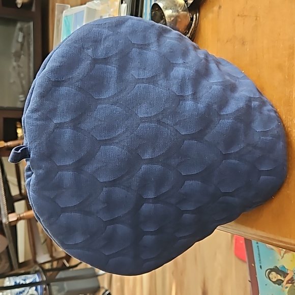 Avon Navy Blue Patterned Tea Cozy - Picture 2 of 2